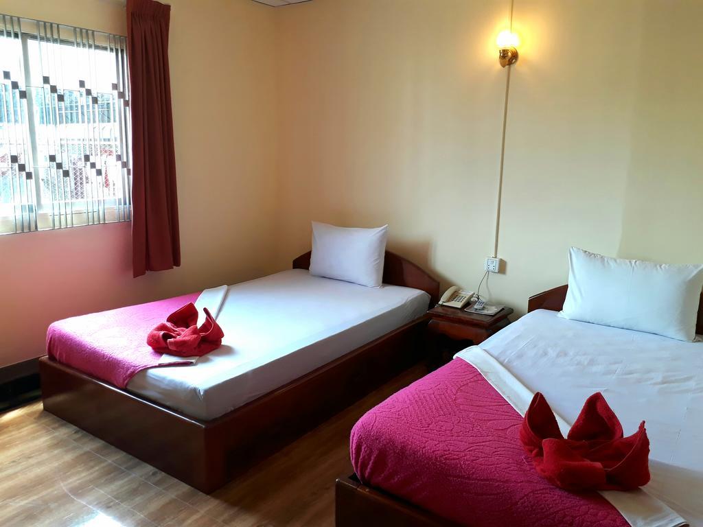 Capitol One Hotel Phnom-Penh Buitenkant foto