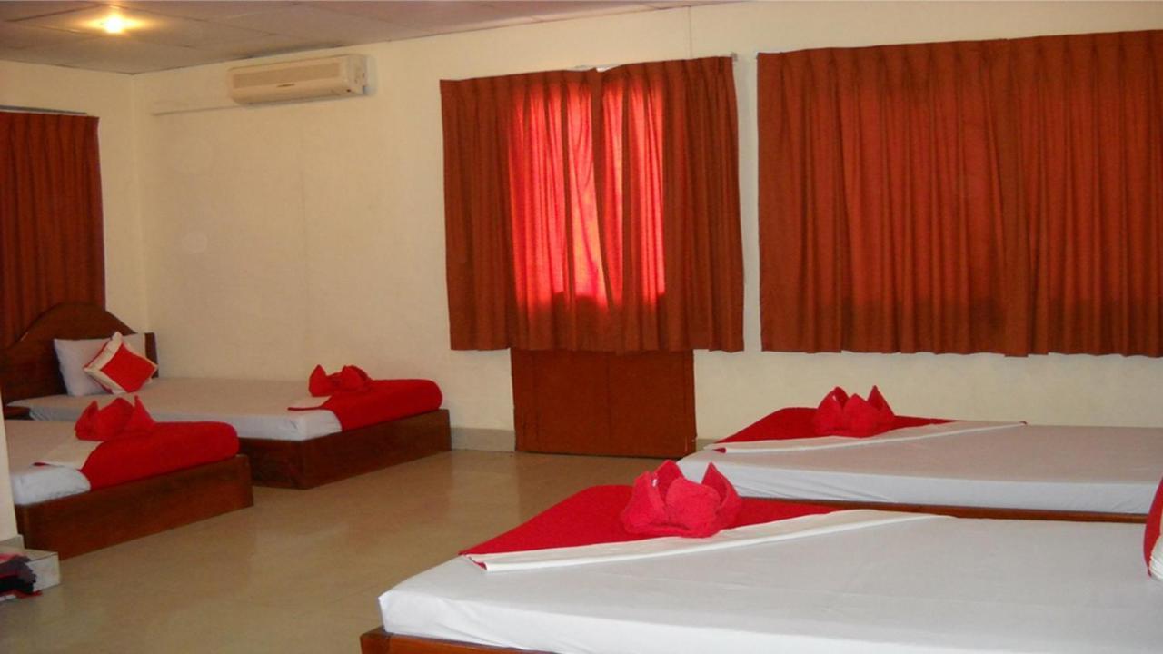 Capitol One Hotel Phnom-Penh Buitenkant foto