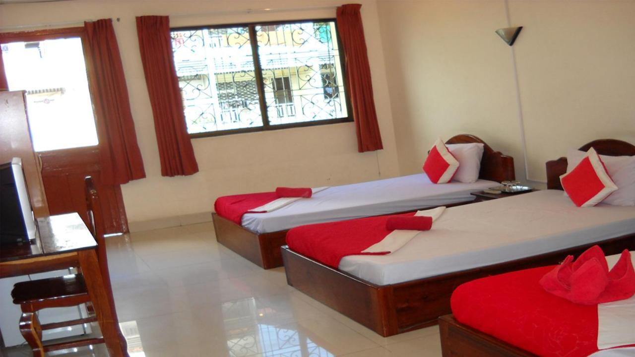 Capitol One Hotel Phnom-Penh Buitenkant foto