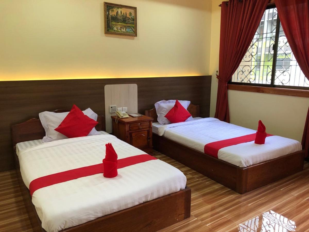 Capitol One Hotel Phnom-Penh Buitenkant foto