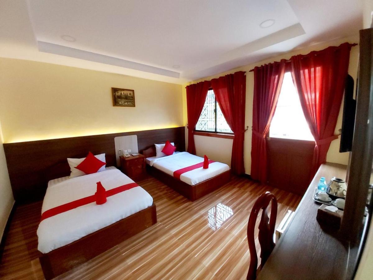 Capitol One Hotel Phnom-Penh Buitenkant foto