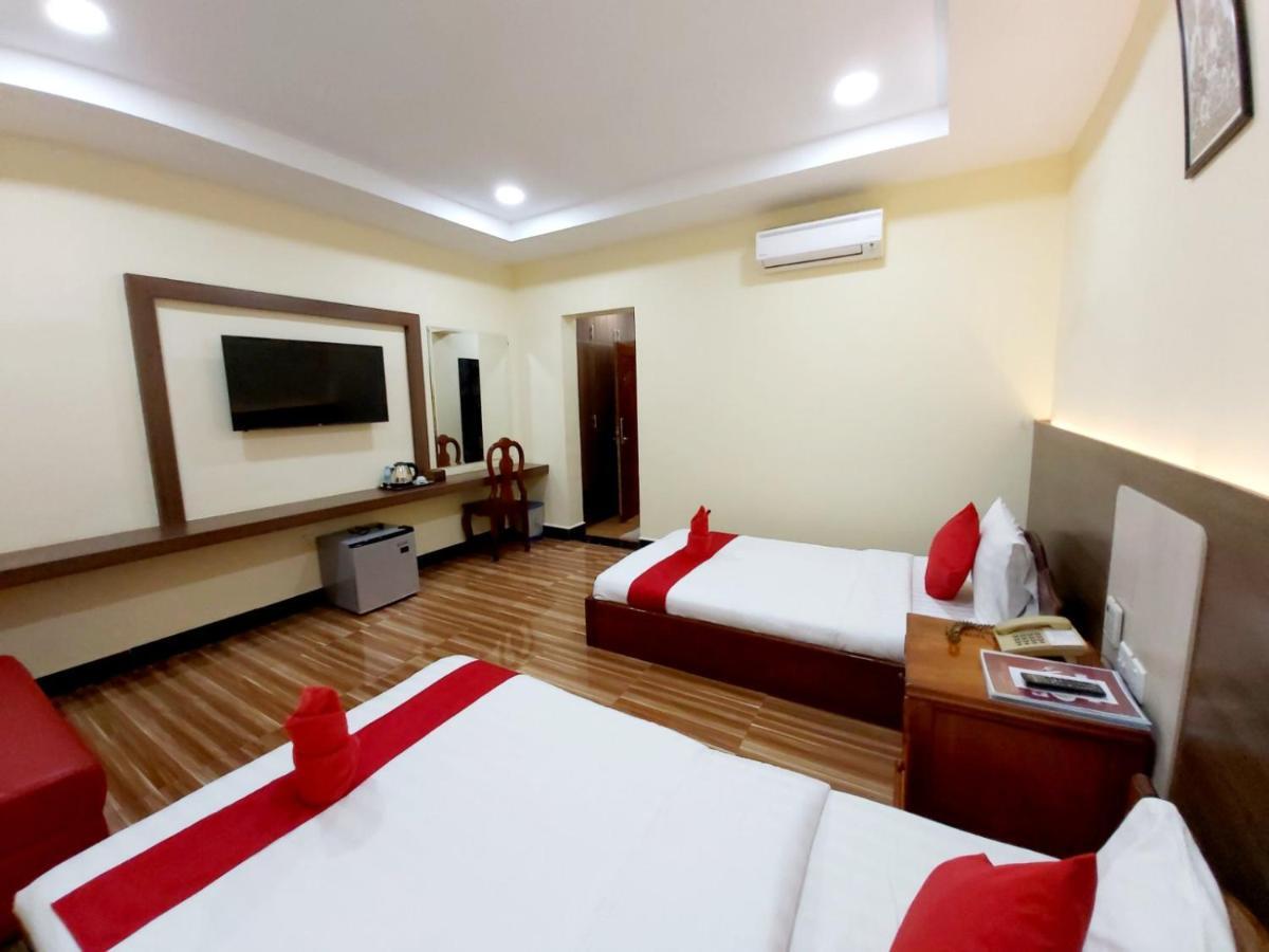Capitol One Hotel Phnom-Penh Buitenkant foto